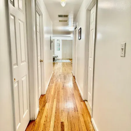 Stylish Evergreen Apartment By Newark Airport Exterior photo